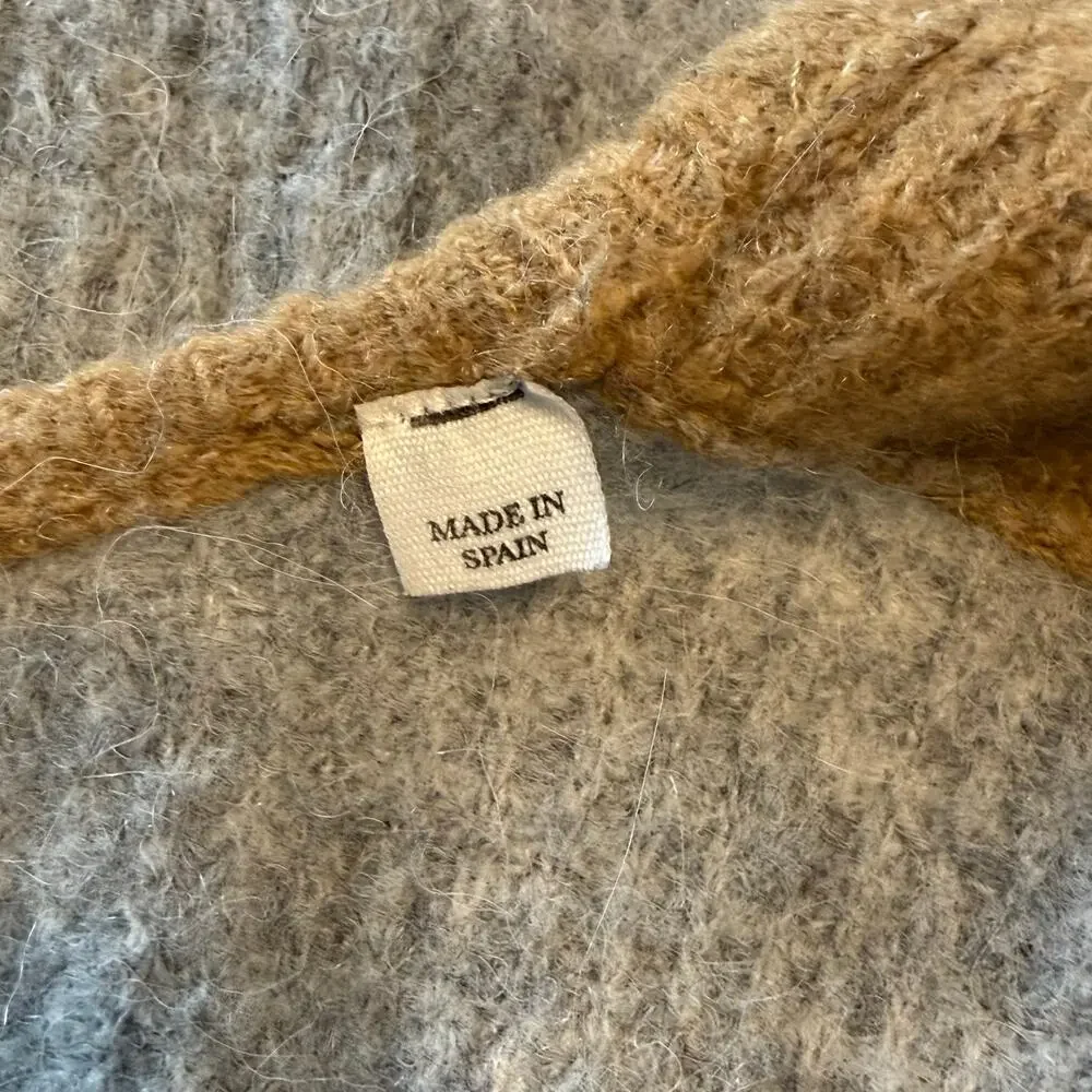 PRE-LOVED sita murt rent the runway sweater Size M-L (see measurements) - Picture 6 of 8